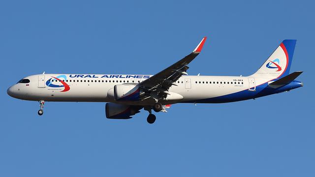 VQ-BKX:Airbus A321:Уральские авиалинии